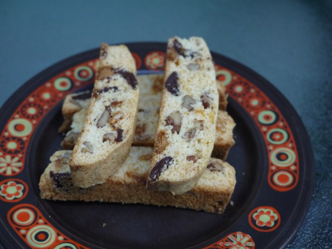 pecan biscotti with dark and white chocolate - trust in kim