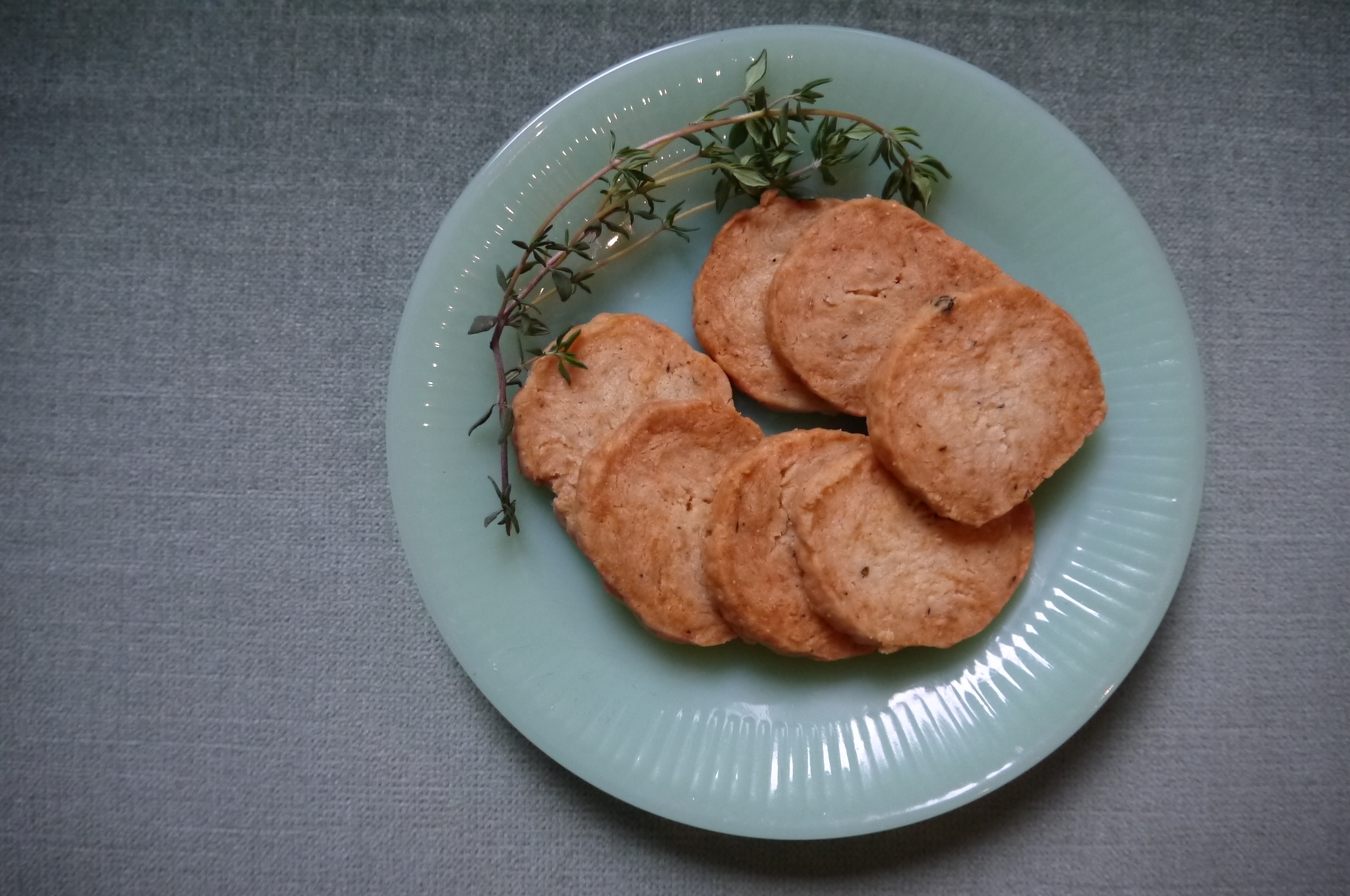 parmesan crackers - trust in kim