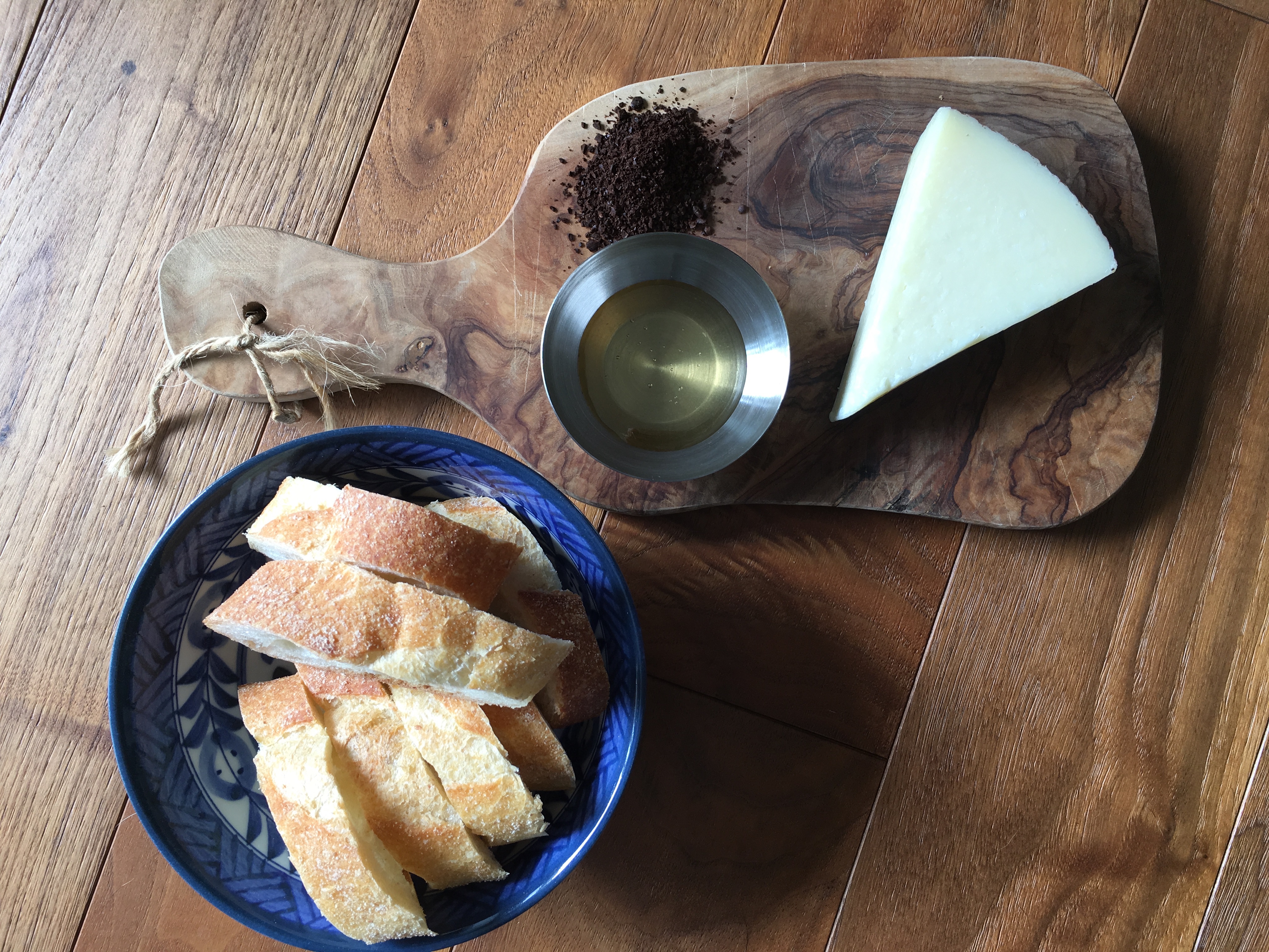manchego cheese appetizer - trust in kim